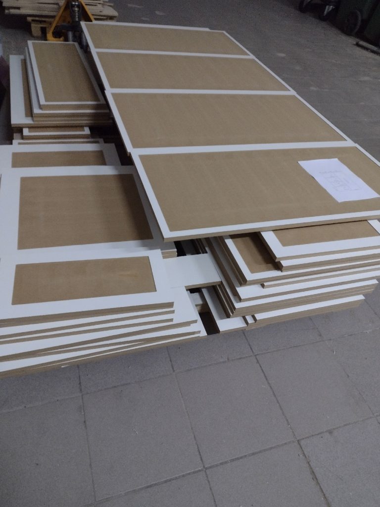 Frezowanie MDF fronty meblowe - Frezowanie CNC - www.serviceplast.pl