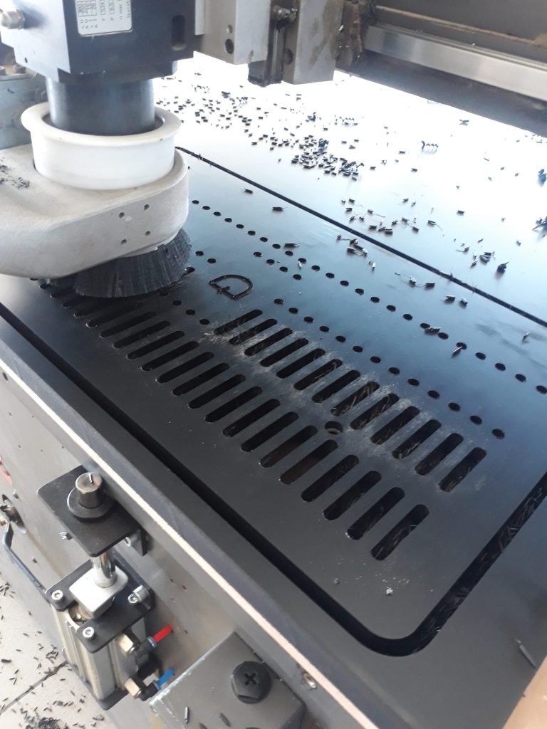 Frezowanie polietylenu PEHD - Frezowanie CNC - www.serviceplast.pl