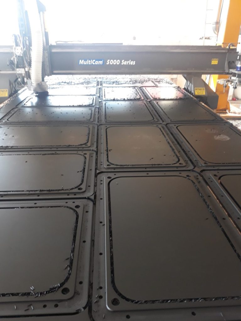 Frezowanie polietylenu PEHD - Frezowanie CNC - www.serviceplast.pl