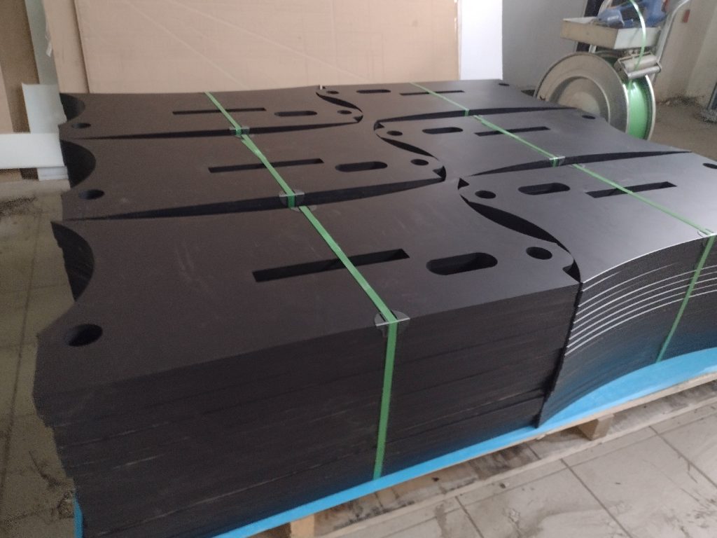 Frezowanie polietylenu PEHD - Frezowanie CNC - www.serviceplast.pl