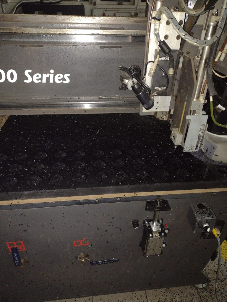 Frezowanie polietylenu PEHD - Frezowanie CNC - www.serviceplast.pl