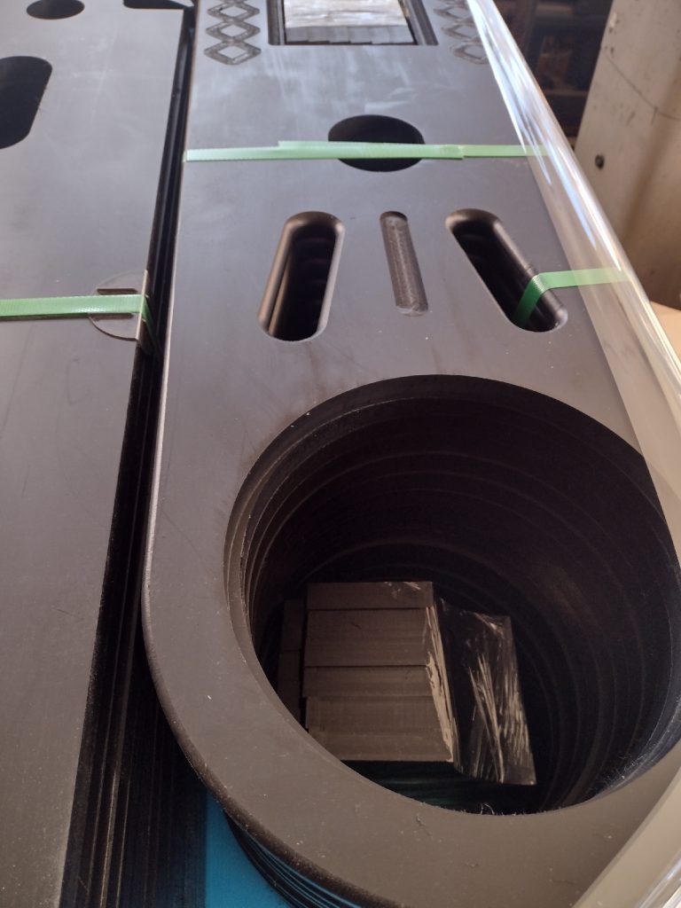 Frezowanie polietylenu PEHD - Frezowanie CNC - www.serviceplast.pl