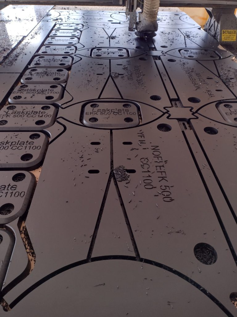 Frezowanie polietylenu PEHD - Frezowanie CNC - www.serviceplast.pl