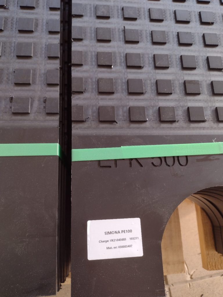 Frezowanie polietylenu PEHD - Frezowanie CNC - www.serviceplast.pl