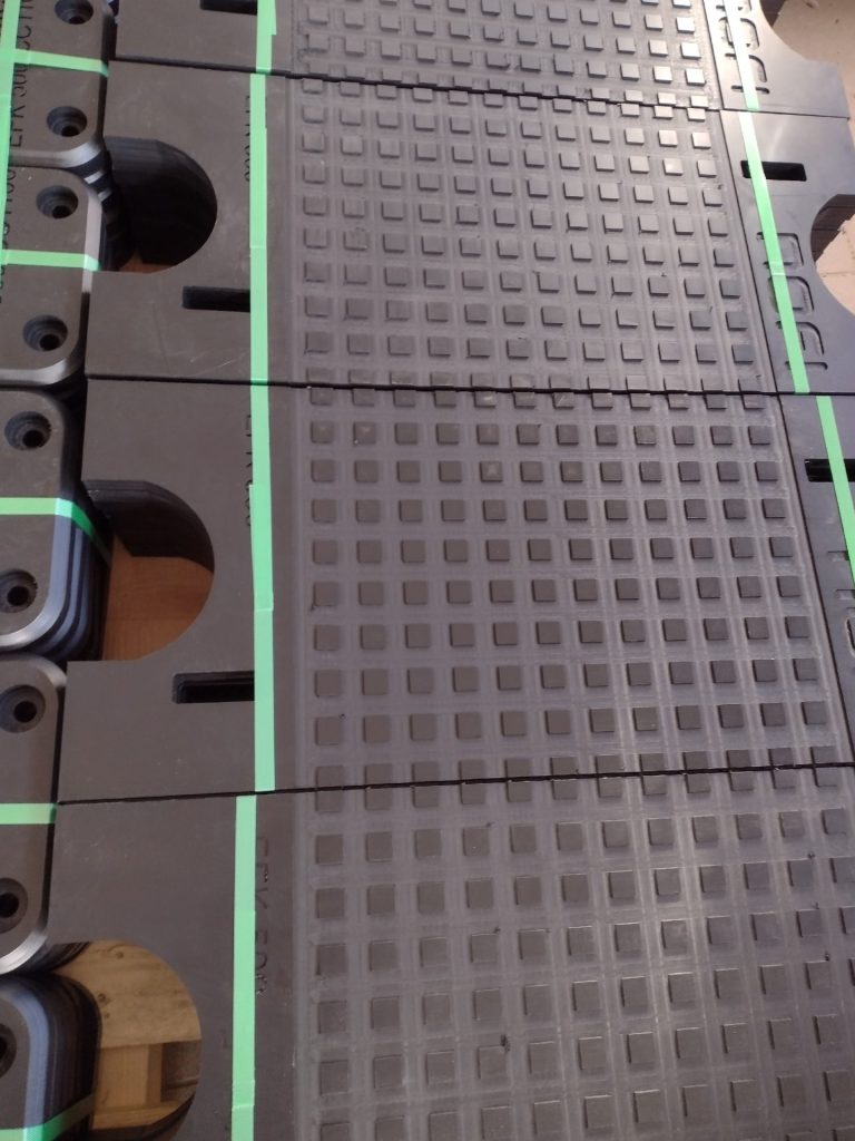 Frezowanie polietylenu PEHD - Frezowanie CNC - www.serviceplast.pl