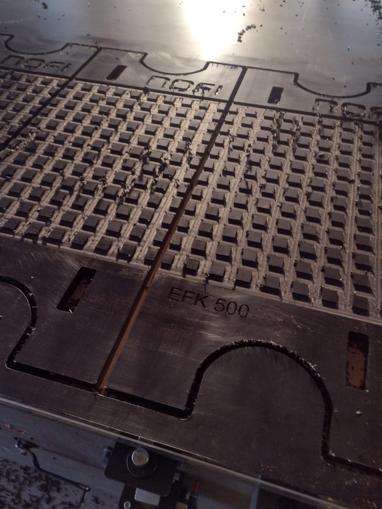 Frezowanie polietylenu PEHD - Frezowanie CNC - www.serviceplast.pl