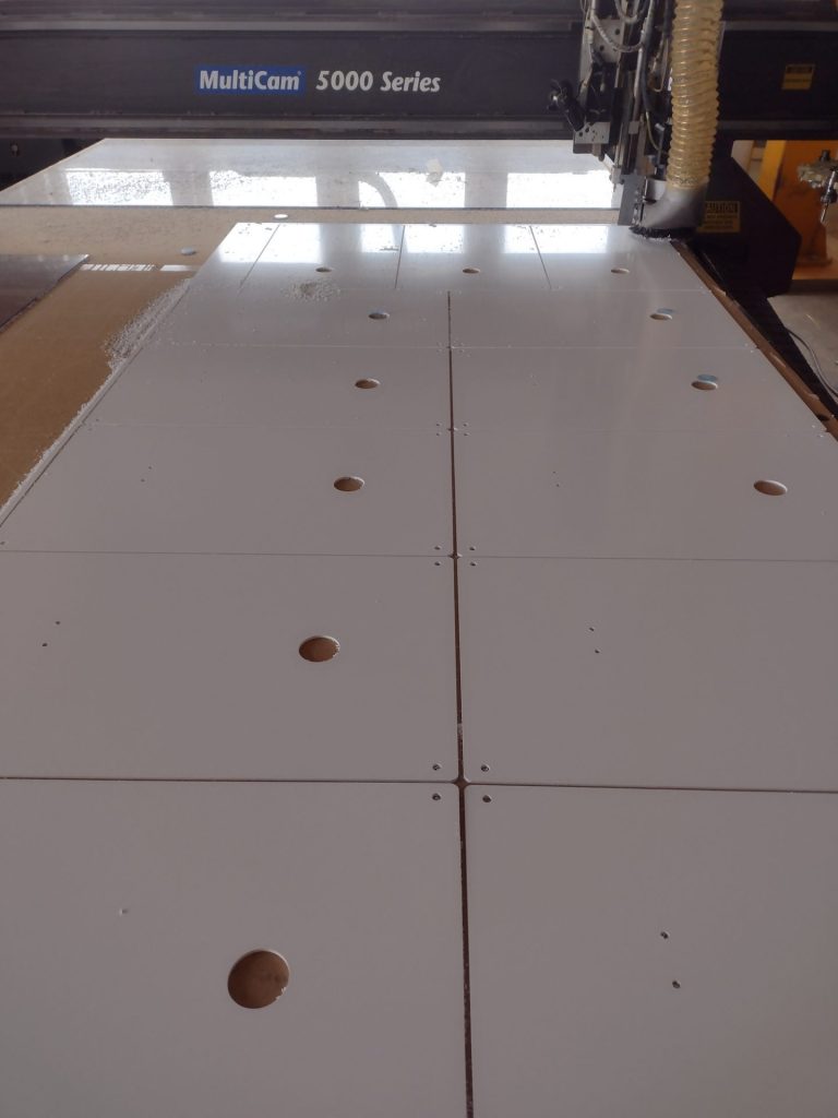 Elementy gięte z pcv - Frezowanie CNC - www.serviceplast.pl