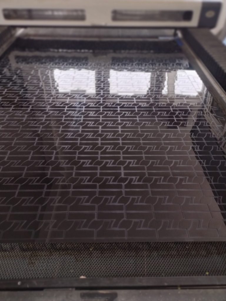 Co2 laser - Service Plast - Cięcie laserem - Tworzywa sztuczne - www.serviceplast.pl 