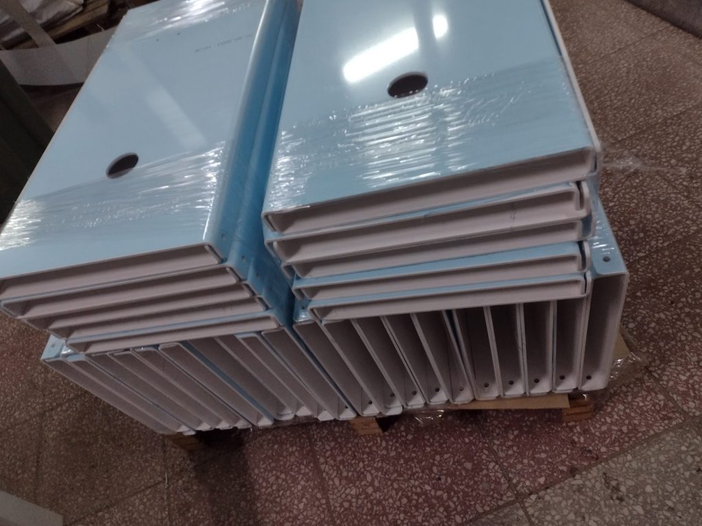 Elementy gięte z pcv - Frezowanie CNC - www.serviceplast.pl