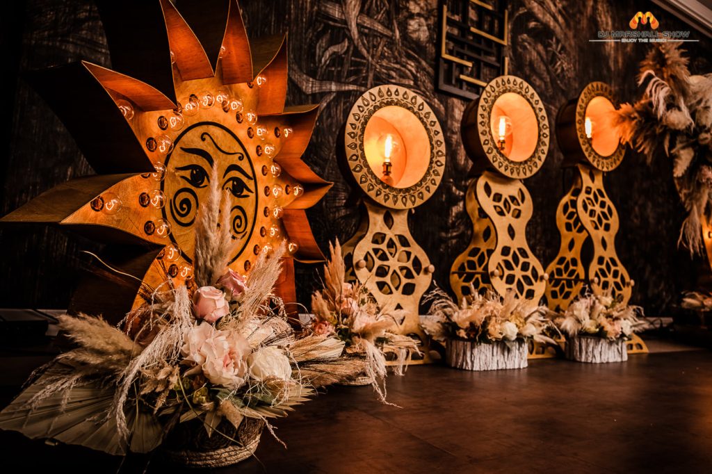 Dekoracja sceniczna  - Frezowanie CNC - www.serviceplast.pl