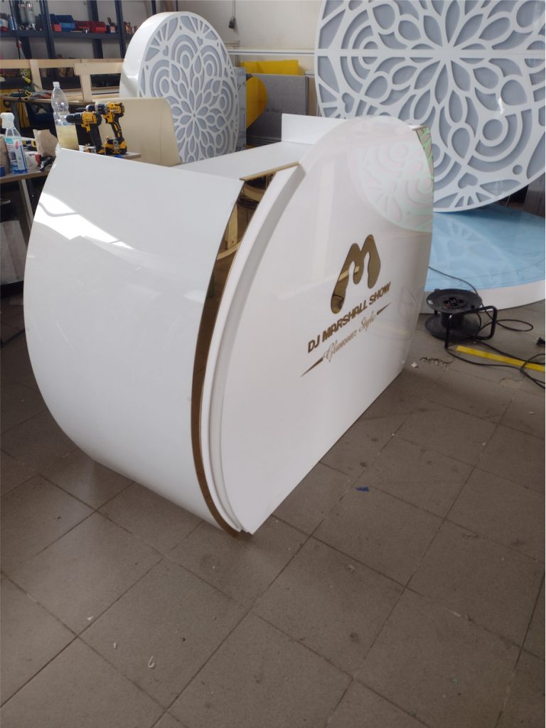 Dekoracja sceniczna  - Frezowanie CNC - www.serviceplast.pl