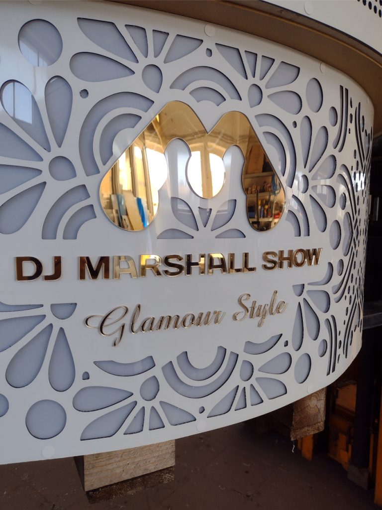 Dekoracja sceniczna  - Frezowanie CNC - www.serviceplast.pl