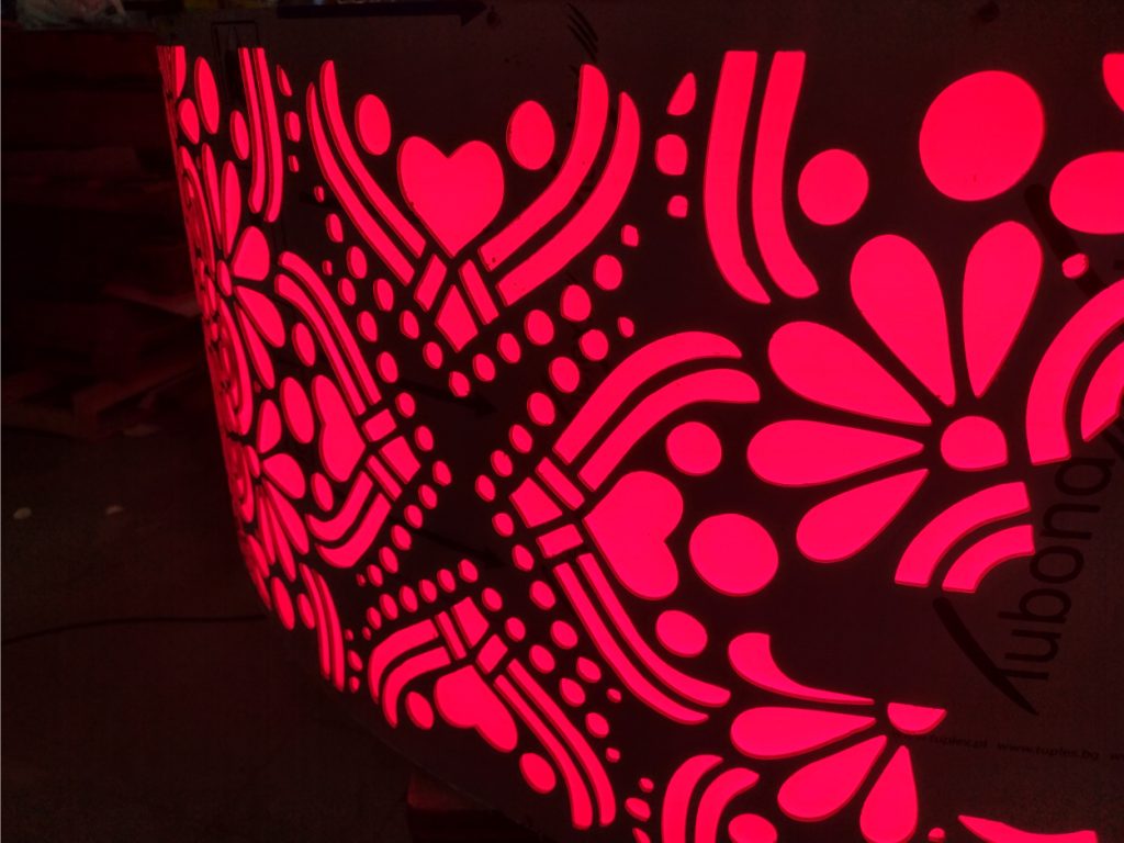 Dekoracja sceniczna  - Frezowanie CNC - www.serviceplast.pl