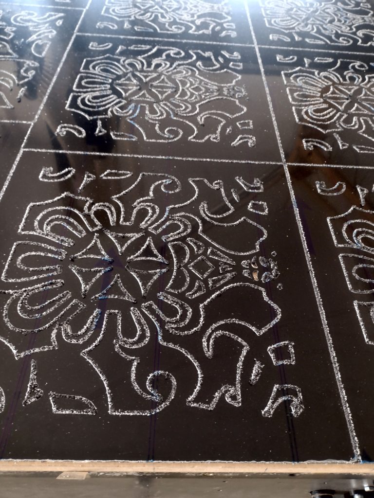 Frezowanie dibondu - Frezowanie CNC - www.serviceplast.pl