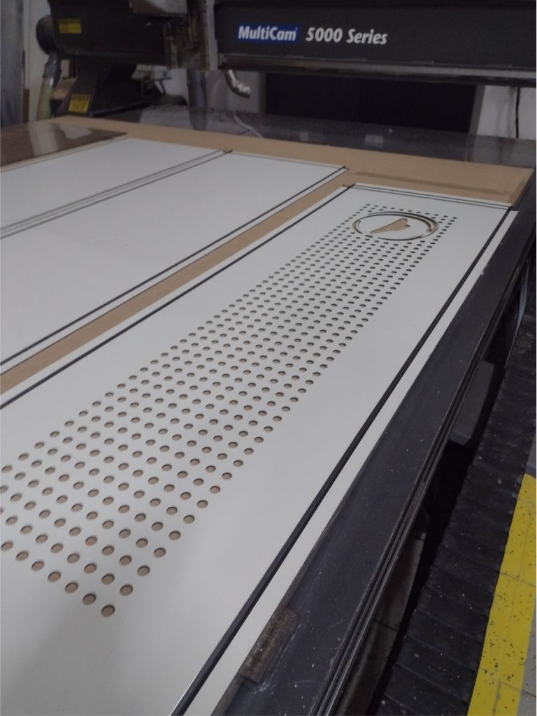 Frezowanie dibondu - Frezowanie CNC - www.serviceplast.pl