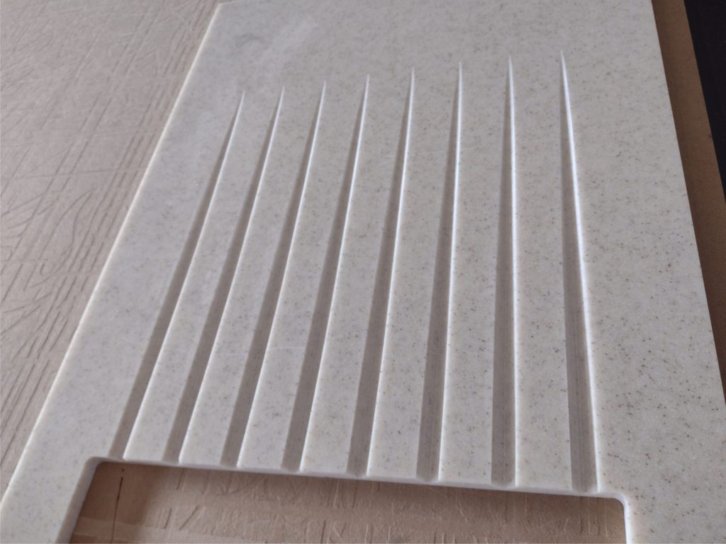 Frezowanie HPL ociekacz zlewu - Frezowanie CNC - www.serviceplast.pl