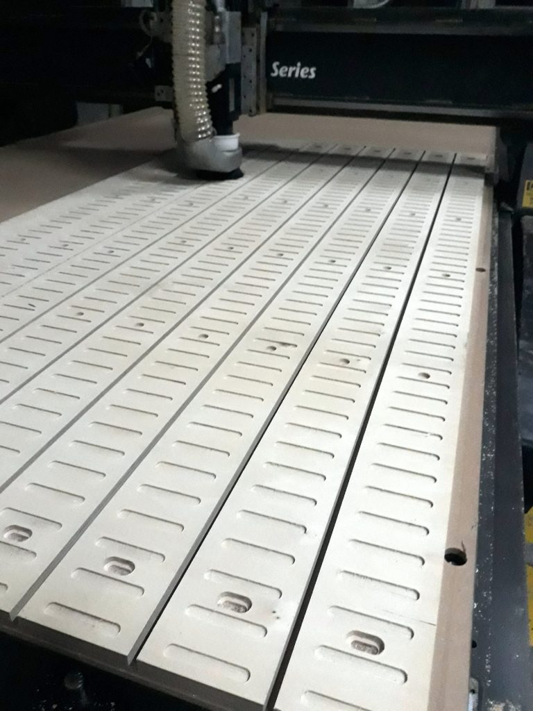 Frezowanie sklejki  - Frezowanie CNC - www.serviceplast.pl