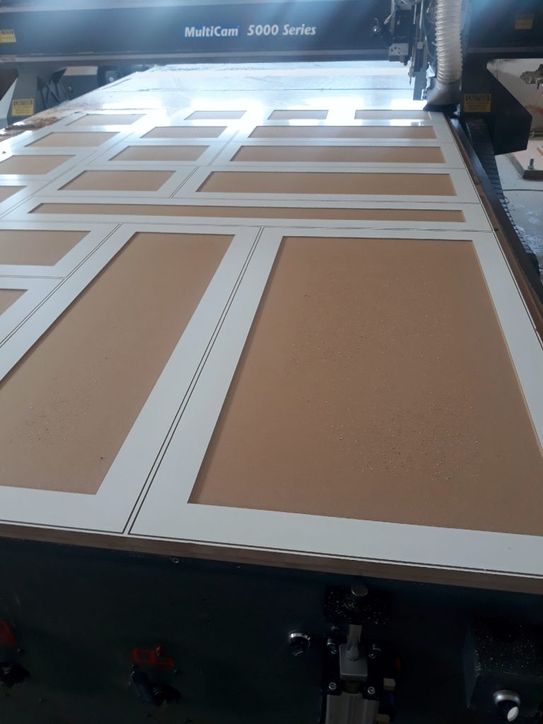 Frezowanie MDF fronty meblowe - Frezowanie CNC - www.serviceplast.pl