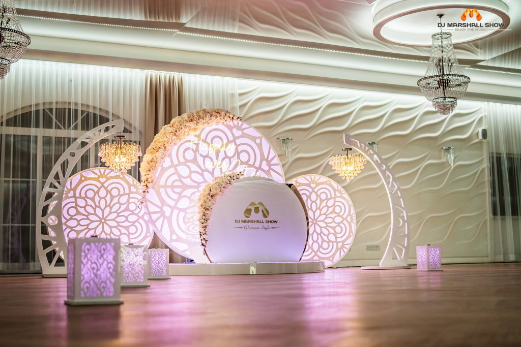 Dekoracja sceniczna  - Frezowanie CNC - www.serviceplast.pl