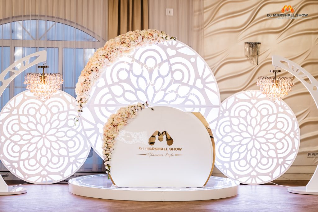 Dekoracja sceniczna  - Frezowanie CNC - www.serviceplast.pl