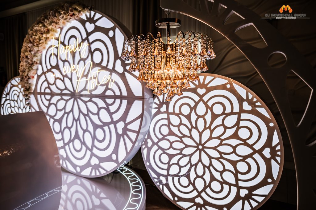 Dekoracja sceniczna  - Frezowanie CNC - www.serviceplast.pl