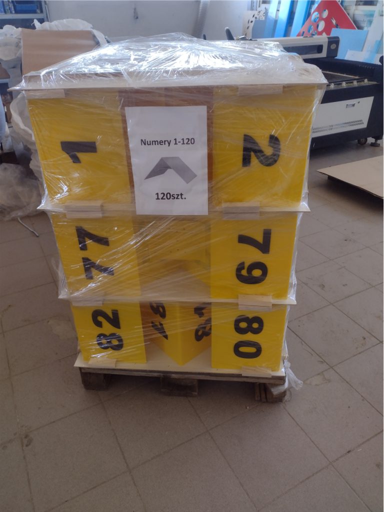 Oznakowanie gazociągu daszek - Frezowanie CNC - www.serviceplast.pl