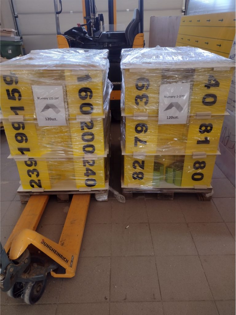 Oznakowanie gazociągu daszek - Frezowanie CNC - www.serviceplast.pl