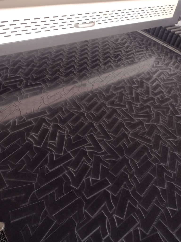 Cięcie laserem plexi 3mm - Service Plast - Cięcie laserem - Tworzywa sztuczne - www.serviceplast.pl 