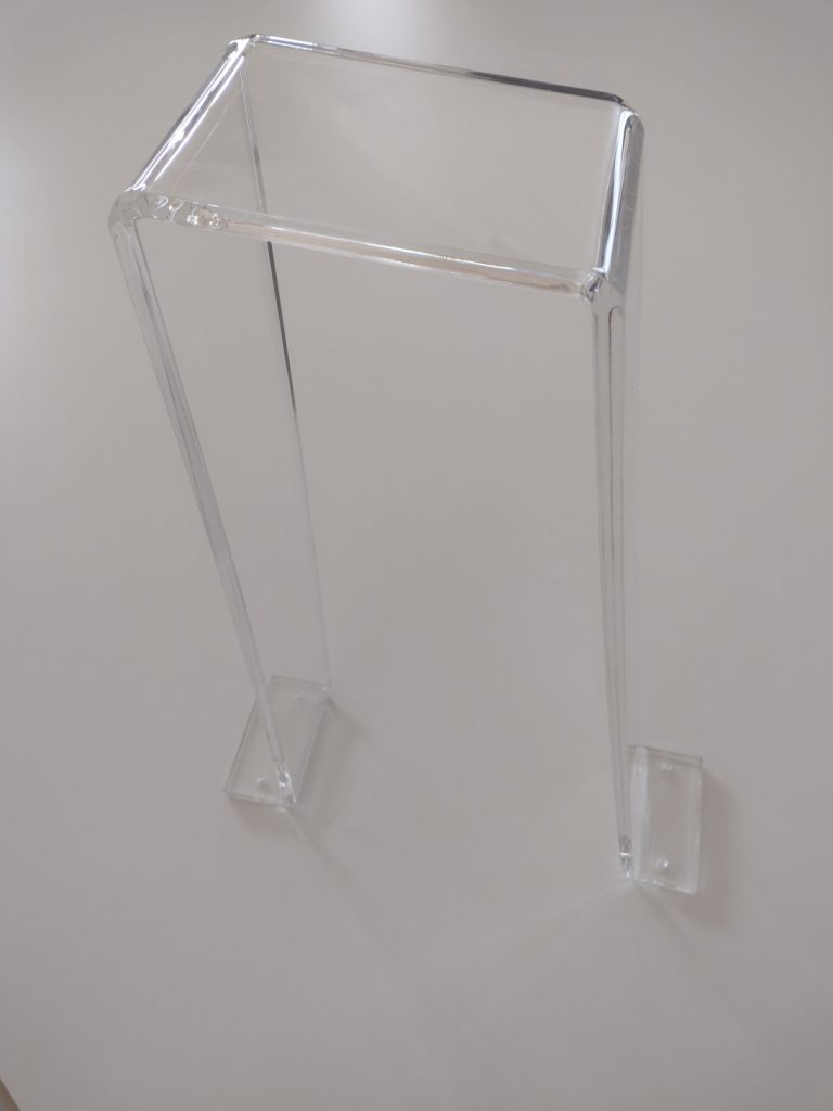 Elementy gięte z plexi - Frezowanie CNC - www.serviceplast.pl