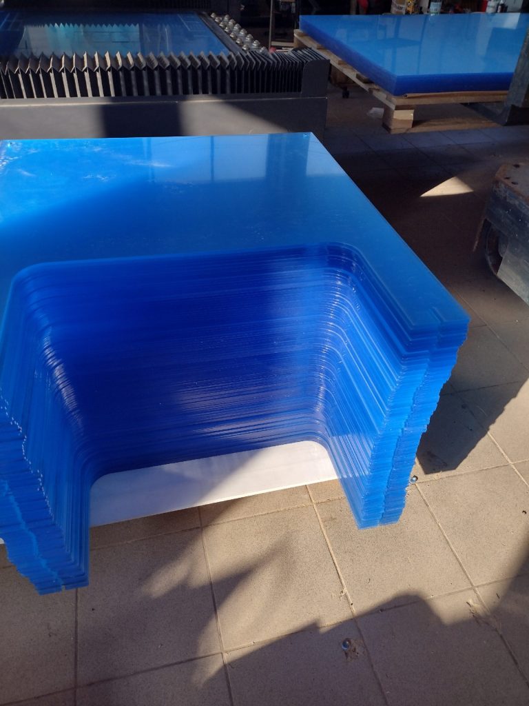 Elementy z plexi - Frezowanie CNC - www.serviceplast.pl