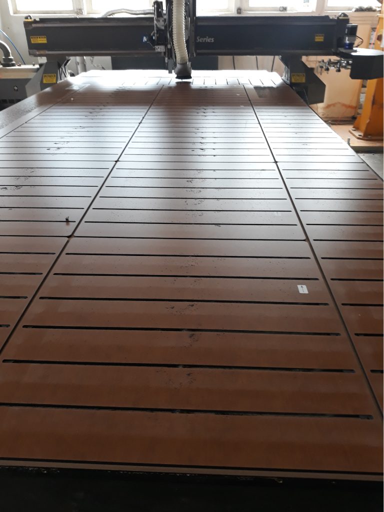 Frezowanie HPL - Frezowanie CNC - www.serviceplast.pl