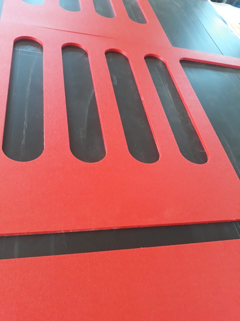 Frezowanie polietylenu PEHD place zabaw - Frezowanie CNC - www.serviceplast.pl