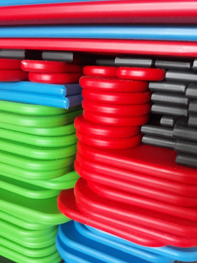 Frezowanie polietylenu PEHD place zabaw - Frezowanie CNC - www.serviceplast.pl