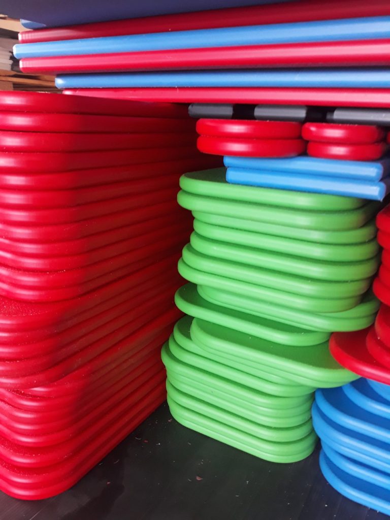 Frezowanie polietylenu PEHD place zabaw - Frezowanie CNC - www.serviceplast.pl