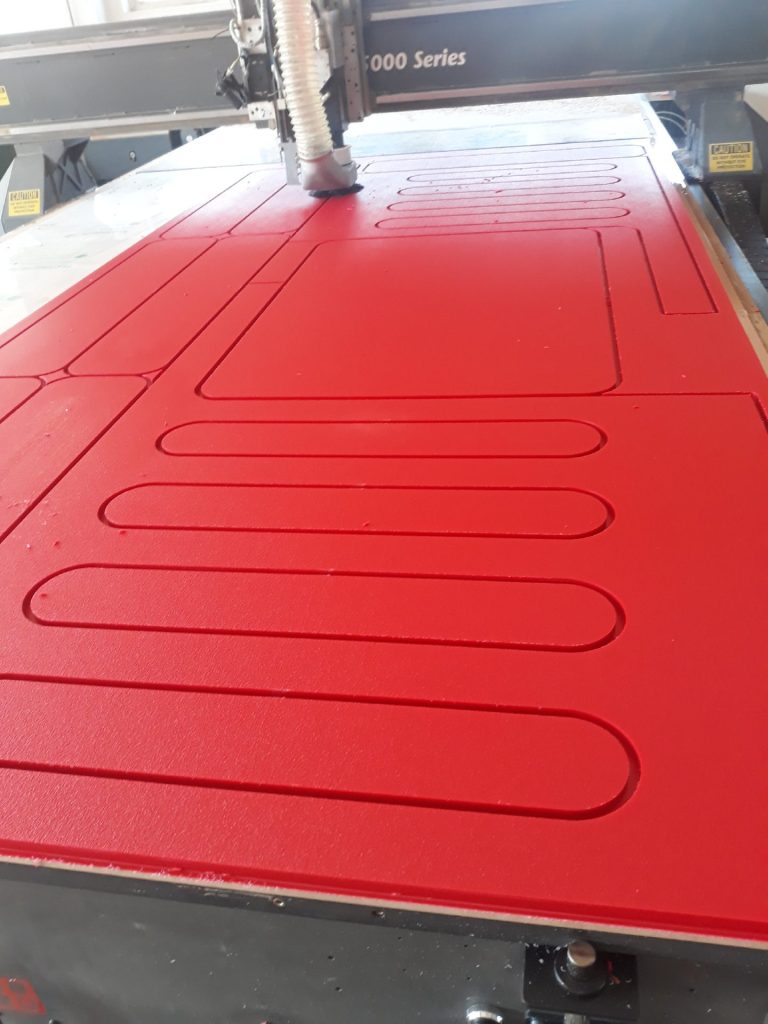 Frezowanie polietylenu PEHD place zabaw - Frezowanie CNC - www.serviceplast.pl