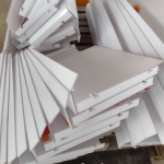 Elementy gięte z poliwęglanu litego - Frezowanie CNC - www.serviceplast.pl