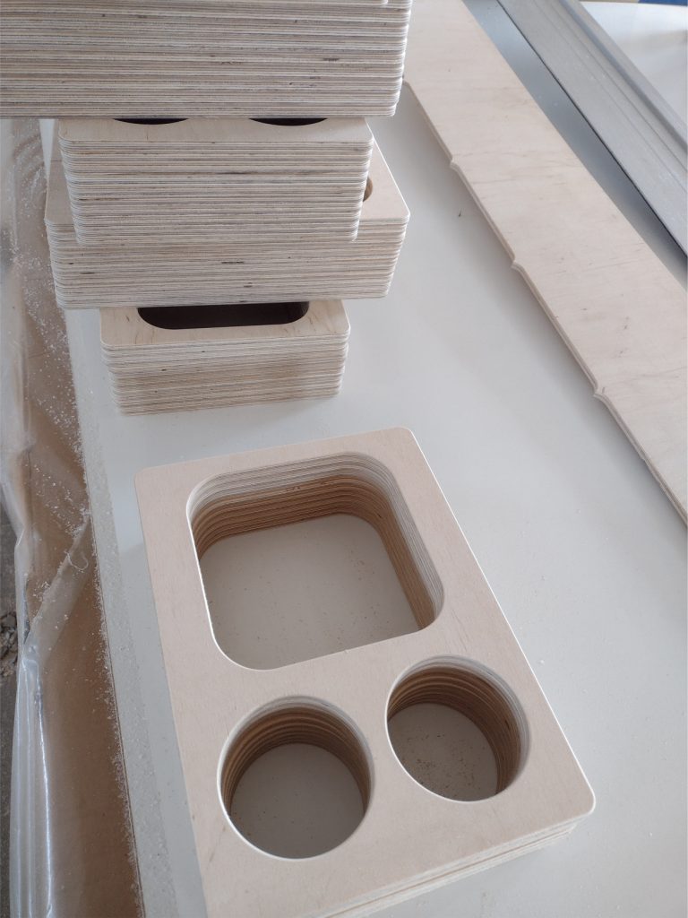 Frezowanie sklejki  - Frezowanie CNC - www.serviceplast.pl