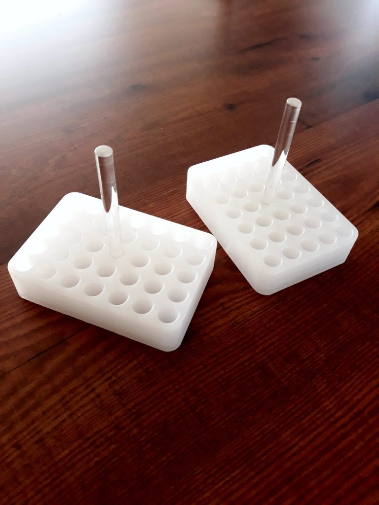 statywy na fiolki z plexi - Frezowanie CNC - www.serviceplast.pl