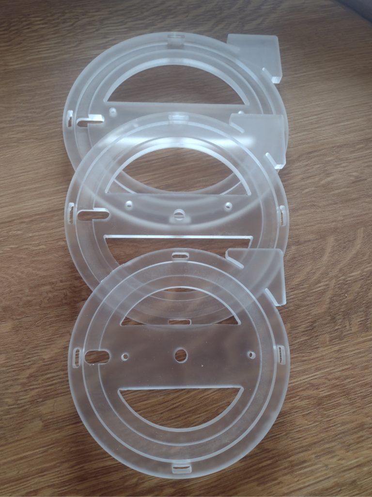 logo z plexi - Frezowanie CNC - www.serviceplast.pl