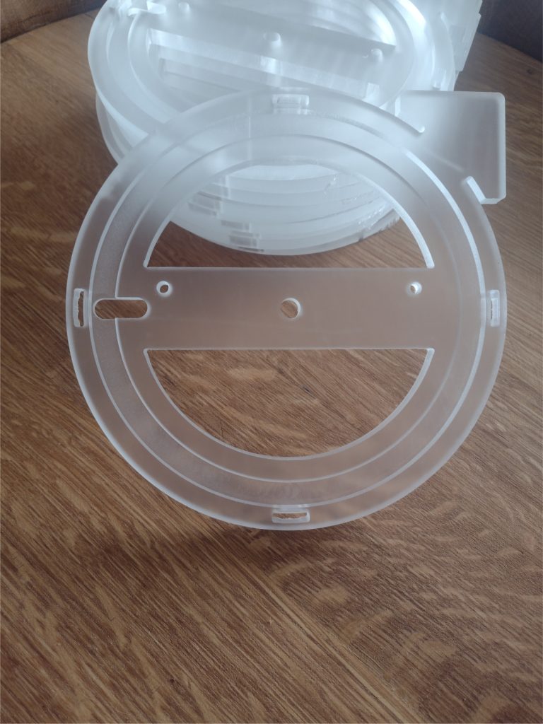 logo z plexi - Frezowanie CNC - www.serviceplast.pl