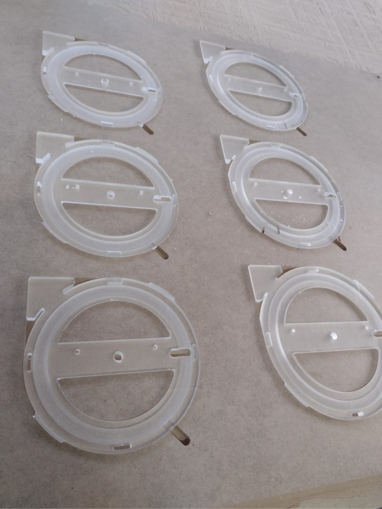 logo z plexi - Frezowanie CNC - www.serviceplast.pl