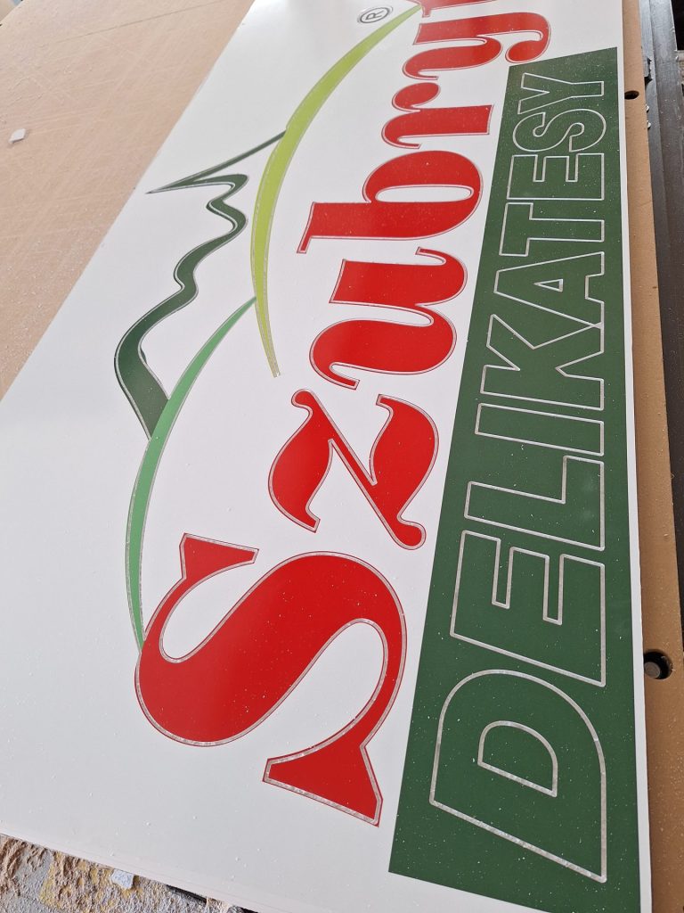 Milling foamed PVC, advertising -&nbsp;CNC milling -&nbsp;www.serviceplast.pl