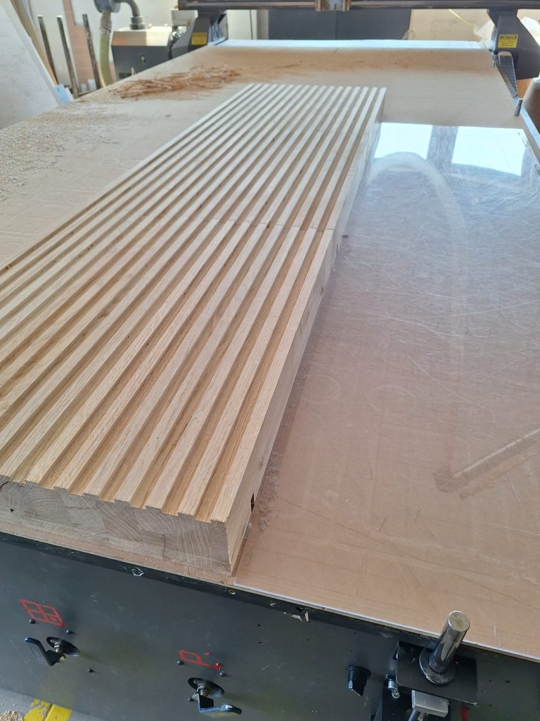 MDF milling furniture fronts, lamellas -&nbsp;CNC milling -&nbsp;www.serviceplast.pl
