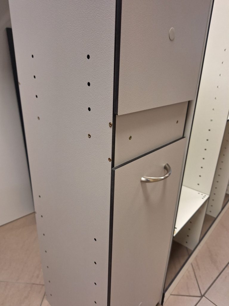 Milling of cabinets, plastic shelves -&nbsp;CNC milling -&nbsp;www.serviceplast.pl