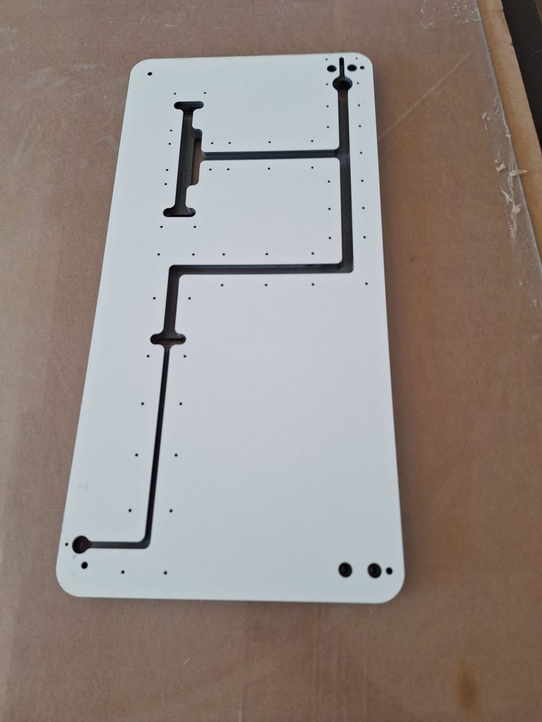 HPL milling -&nbsp;CNC milling -&nbsp;www.serviceplast.pl