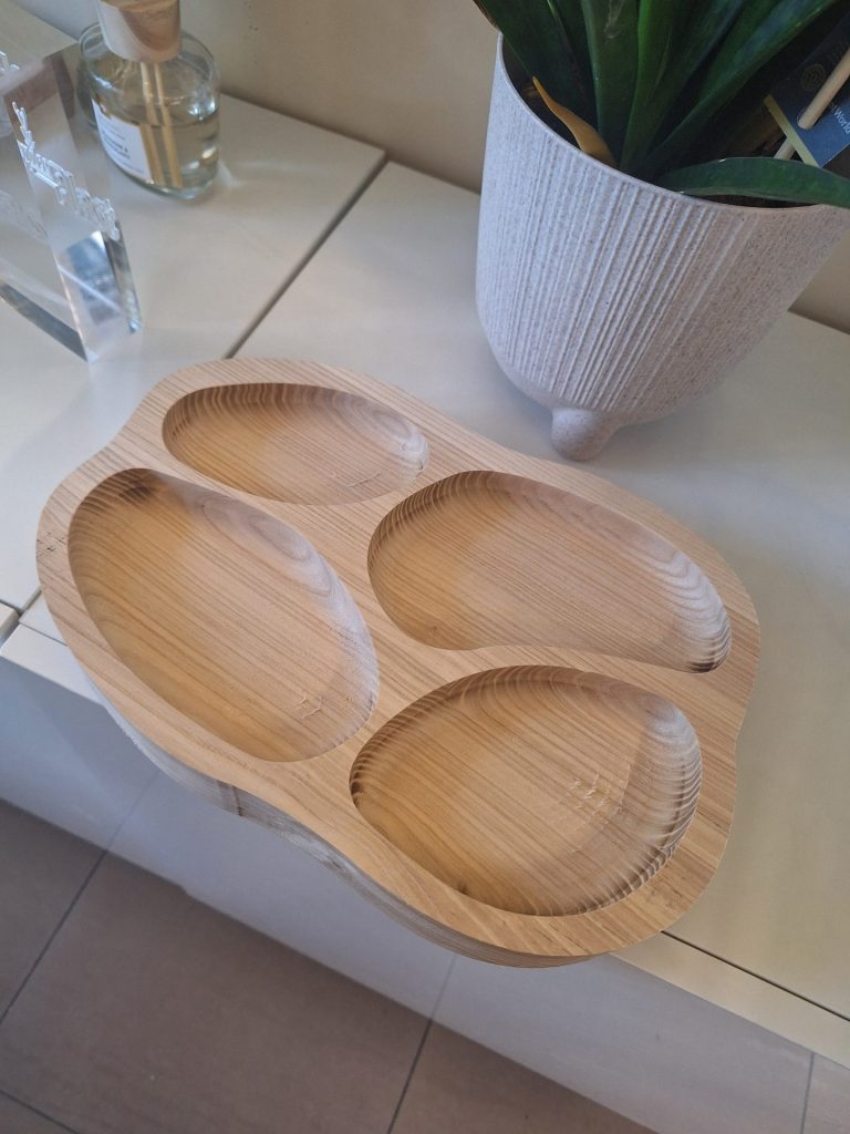 Wood milling -&nbsp;wooden tray, trough, plate, platter -&nbsp;CNC milling -&nbsp;www.serviceplast.pl