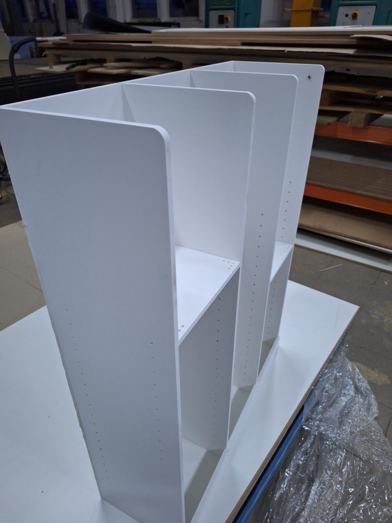 Milling cabinets, plastic shelves -&nbsp;CNC milling -&nbsp;www.serviceplast.pl